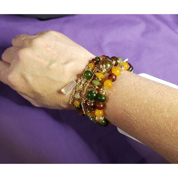 Set Of 4 Glass Bead Stackable Bracelets Multicolored Beads & Gold Tone Metal NEW - Picture 11 of 14